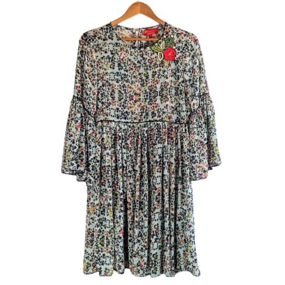 Bhanuni by Jyoti Libra Green Floral Bell Sleeve Boho Mini Dress - Picture 2 of 8